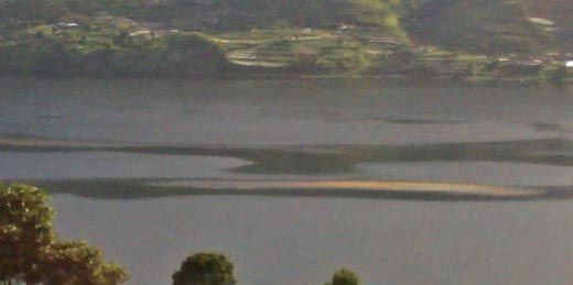 Air Danau Dibawah Berubah Jadi Merah, Nuzuwir: Bisa Jadi Disebabkan Reaksi Kimia