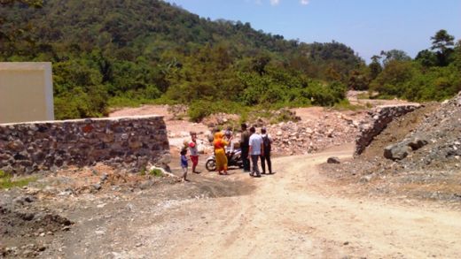 Akses Jalan Utama Akan Ditutup Pabrik Semen Padang, Warga Batu Gadang Resah