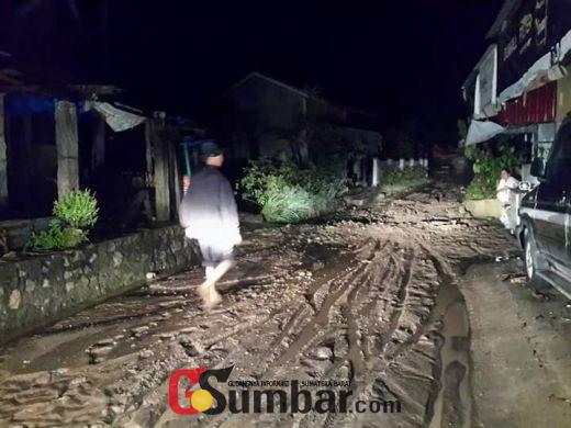 Pasca Banjir Bandang Hujan Terus Turun, Warga Koto Sani Kabupaten Solok Dihantui Banjir Susulan
