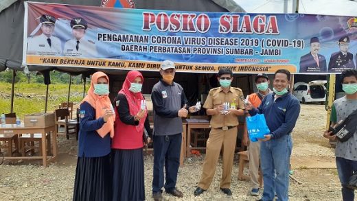 Anggota DPRD Syahrul Furqan Kunjungi Posko Gugus Tugas Covid-19 di Perbatasan Dharmasraya