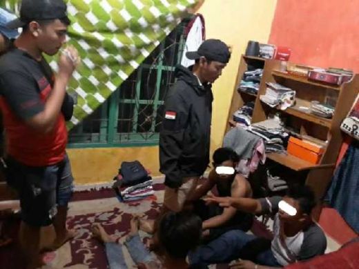 Sembunyikan Sabu dalam Buku Tasawuf, Tiga Pemuda Ditangkap di Padangpariaman