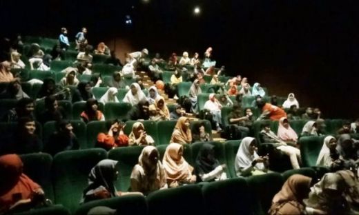 Film <em> Assalamu’alaikum Calon Imam </em> Terus Gebrak Bioskop di Kota Padang