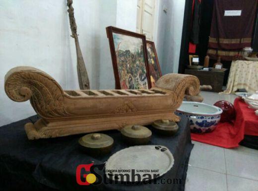 Pameran Barang Antik di Sawahlunto, Ki Sapu Jagad Tampilkan Koleksi Pusaka Bonang Gamelan 250 Tahun