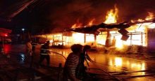 14 Toko dan 2 Kios Pedagang di Padang Panjang Hangus Terbakar