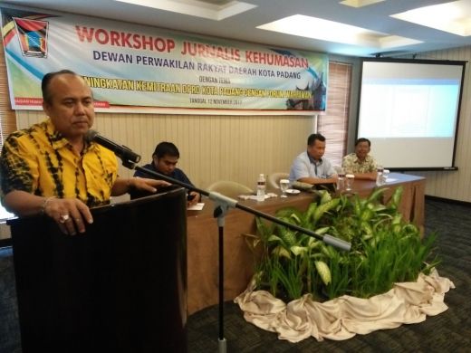 Wakil Ketua DPRD Padang, Wahyu Iramana Putra Ajak Wartawan Sinergi dalam Pembangunan