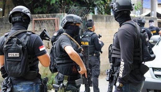 Diduga Terlibat Penembakan Polisi di Cirebon, 2 Teroris Ditangkap di Solok