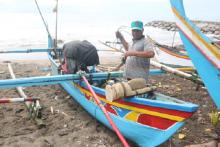Harga BBM Naik, Nelayan di Padang Risau