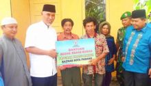Warga Piai Tangah Pauh Bahagia, Dua Unit Bedah Rumah Diresmikan Walikota Padang