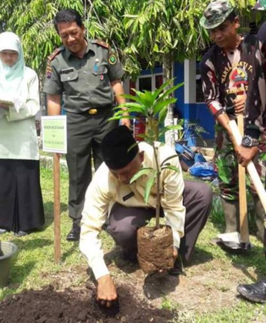 Selamatkan Bumi, Wako Padang Ajak Setiap Pengantin Baru Tanam Satu Pohon