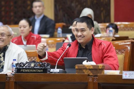 Indonesia Hattrick Juara Umum ASEAN Para Games, Menpora Dito Bangga dengan Perjuangan Atlet