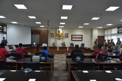 DPRD Sumbar Surati Presiden Keluarkan Perpu UU Omnibus Law