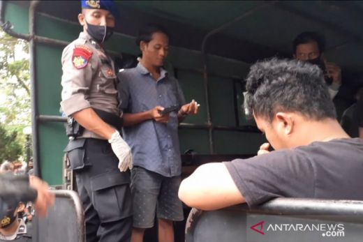 Puluhan Remaja Kembali Diamankan Polisi di Sekitar DPRD Sumbar