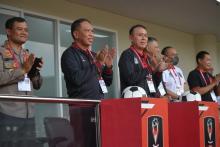 Salam Hangat Presiden Jokowi Buat Penonton di Acara Pembukaan Piala Presiden 2022