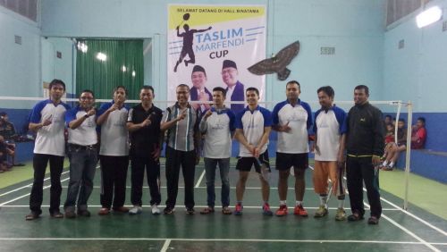 Turnamen Taslim Marfendi Cup Himpun Pecinta Olahraga Bulutangkis di Bukittinggi