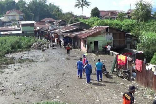 Sempat Mengungsi Semalam, Korban Banjir di Bukittinggi Kembali ke Rumah