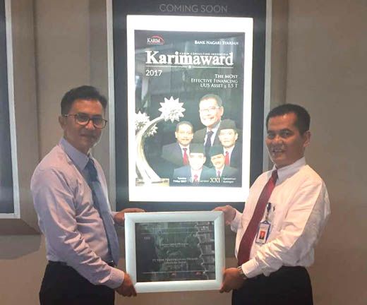 Bank Nagari Terima Karim Award 2017 Kategori The Most Effective Financing