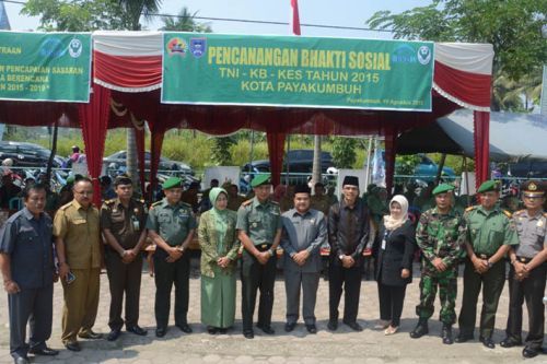Walikota Payakumbuh Canangkan Bhakti Sosial TNI KB Kes