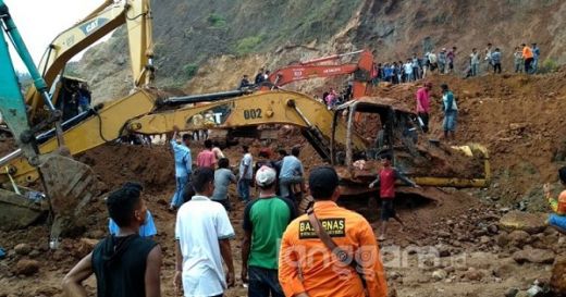 2 Pekerja Tertimbun Tebing Longsor di Padang, 1 Meninggal, 1 Orang Lagi Masih Dicari