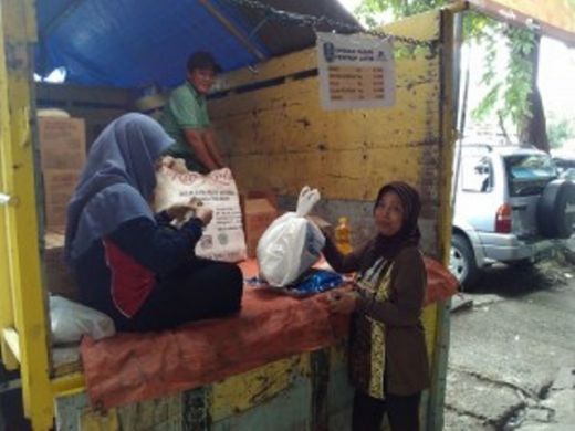 Ringankan Beban Warga, Seluruh Kecamatan di Solok Selatan Gelar Pasar Murah Ramadan