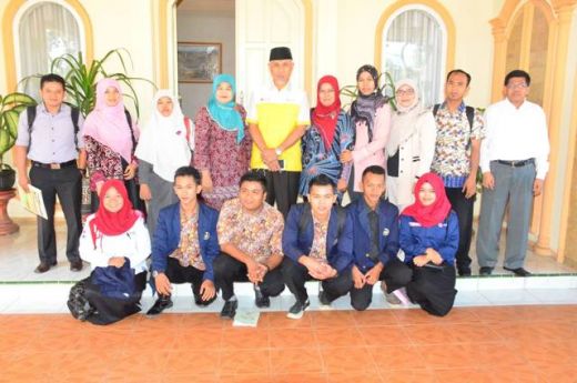 Wako Padang Canangkan Padang Bersih, Mahasiswa STKIP PGRI Beraksi