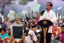 Bola Penundaan Pemilu Ada di Tangan Jokowi, Ikut Puan dan PDIP atau Mbalelo?