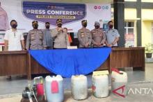 Polisi Tangkap Diduga Penimbun BBM Bersubsidi di Dharmasraya