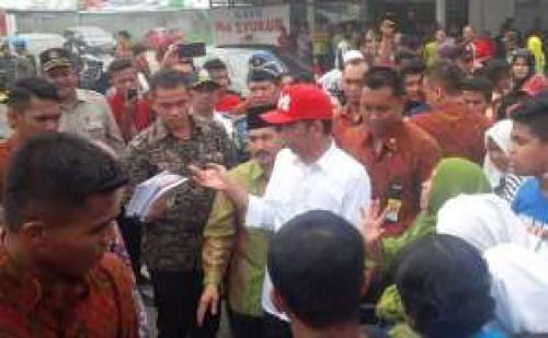 Mampir di Sate Mak Syukur Padang Panjang, Jokowi Tak Ikut Makan karena Sedang Puasa Sunnah