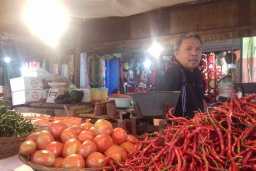 Pedagang Pasar Raya Solok Keluhkan Daya Beli Masyarakat Rendah