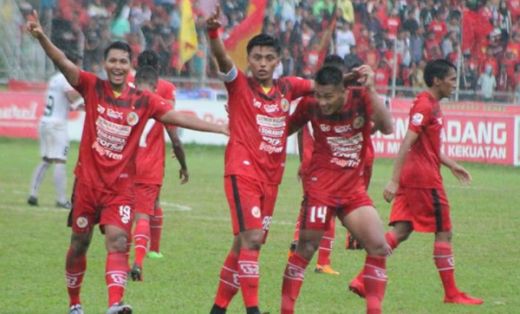 Dua Gol Riski Bawa Semen Padang FC Kandaskan Persik Kendal