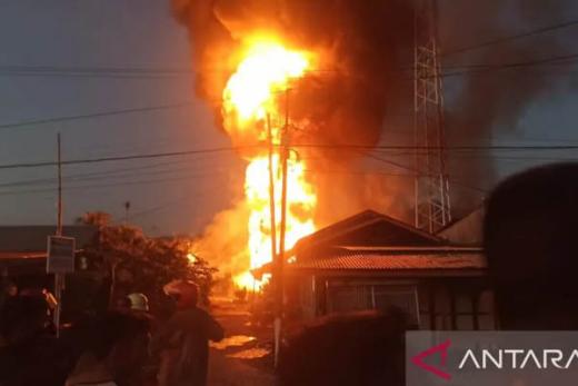 Kebakaran Pangkalan Minyak dan Elpiji di Padang Pariaman Diduga karena Adanya Tumpahan Minyak