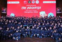 Pengyukuhan Tim Indonesia, Menpora Dito: Berjuanglah dan Junjung Sportivitas untuk Harumkan Nama Indonesia