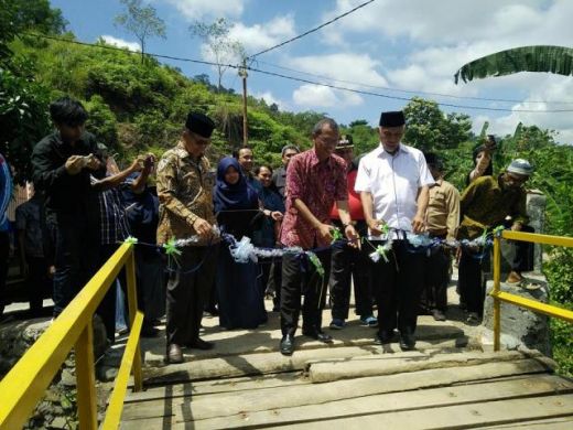 Walikota Padang: Keberadaan Jembatan Sangat Berarti Bagi Warga Sungkai