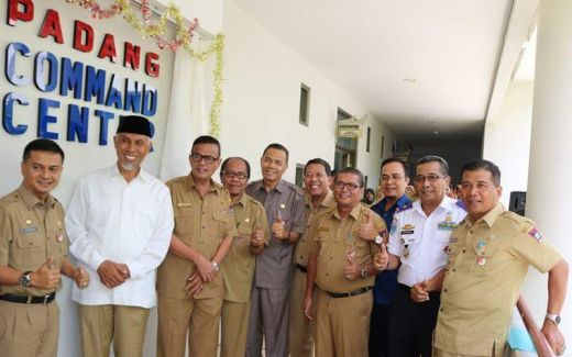 Walikota Padang Resmikan PCC Kominfo