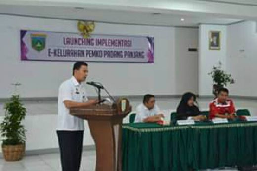 Pertama di Pulau Sumatera, Aplikasi Pelayanan Masyarakat Berbasis Elektronik E-Kelurahan Hadir di Kota Padang Panjang