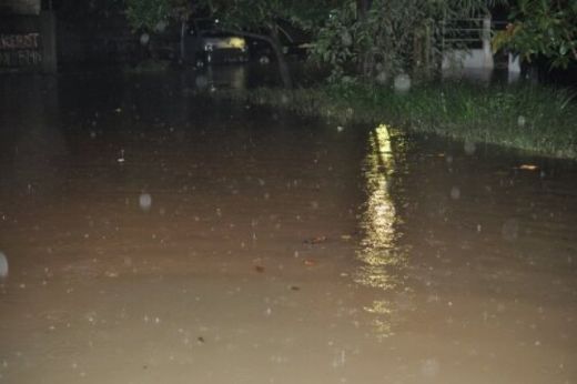 Breaking News: Banjir Besar Landa Sebagian Kawasan Koto Tangah Kota Padang