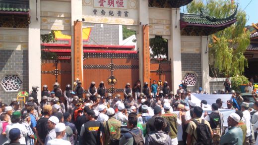 Jamaah Masjid Muhammadan Tuntut Krematorium HBT Ditutup