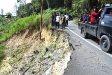 Jalan Lintas Andiang-Maek Terban dan Berlobang