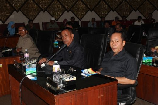 DPRD Padang Pertanyakan Dana Administrasi Peserta Tes Anggota Satpol PP