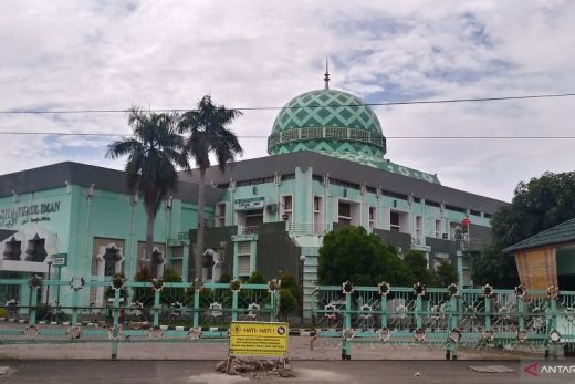 Masjid Agung Nurul Iman Padang Tiadakan Shalat Tarawih Berjamaah