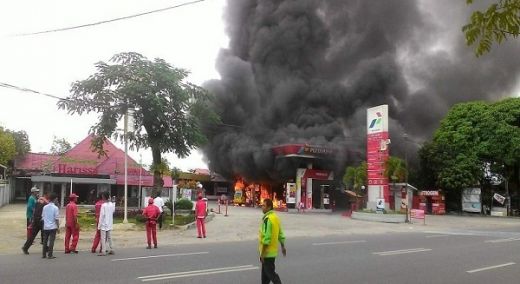 Tim Labfor Polri Selidiki Penyebab Kebakaran SPBU Sawahan Padang