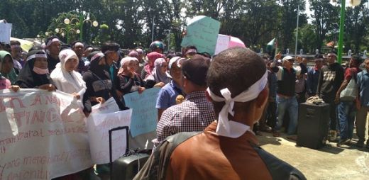 Minta Pemekaran Nagari Dipercepat, Ratusan Warga Jorong Tinggam Demo di DPRD Pasbar