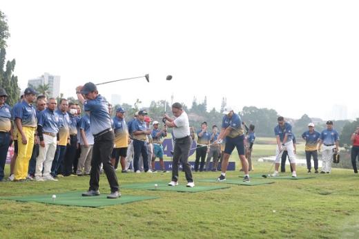 Menpora Amali Buka Turnamen Golf HUT Kadin Indonesia ke-54