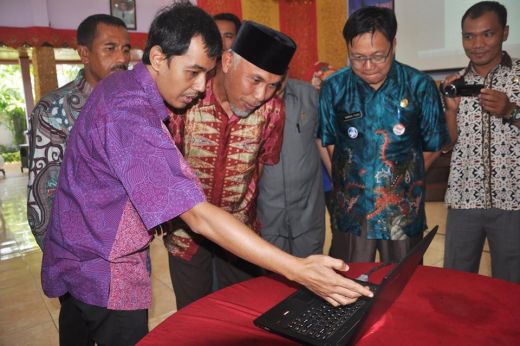 Jadi Smart City, Dinas Pendidikan Padang Launching Aplikasi School Media