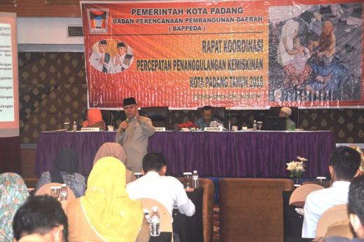 Pemerintah Kota Terus Tekan Angka Kemiskinan di Padang