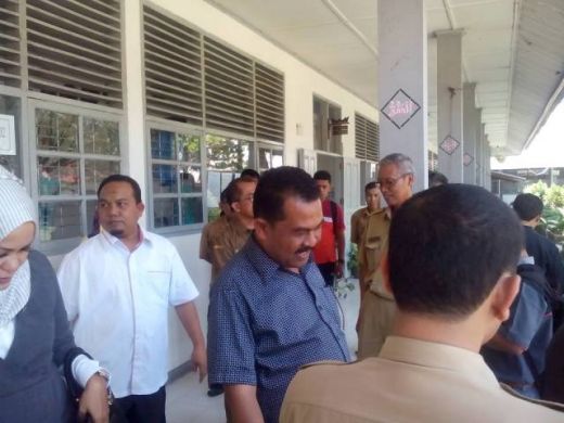 Pasca Rusak Akibat Angin Kencang, Komisi IV DPRD Padang Kunjungi SMAN 13 Padang