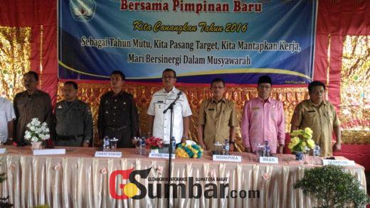 Walinagari dan Camat Ikut Sukseskan UN di Kabupaten Solok