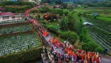 Parade 1.000 Songket di Nagari Pandai Sikek Bangkitkan Ekonomi Sumbar