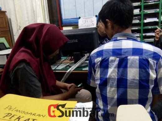Sepasang Anak Muda dari Riau Ini Terekam CCTV Tengah Berbuat Mesum di Gedung Parkir Bukittinggi