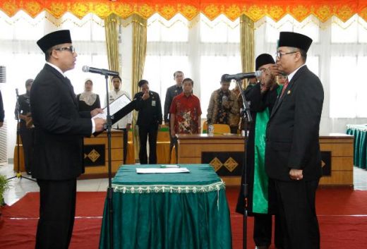 Walikota Padang Panjang Lantik Sekda Defenitif