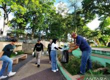 Peringati Hari Bumi, Pemko Bukittinggi dan Novotel Bersihkan Sampah Plastik Dalam Kota